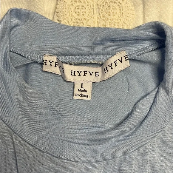 NWOT HYFVE Blue & Cream Striped Tank Top.  Size Large - Picture 3 of 4